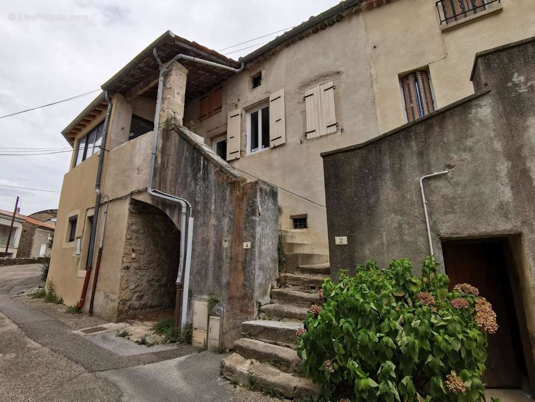   - Maison à LACHAPELLE-SOUS-AUBENAS