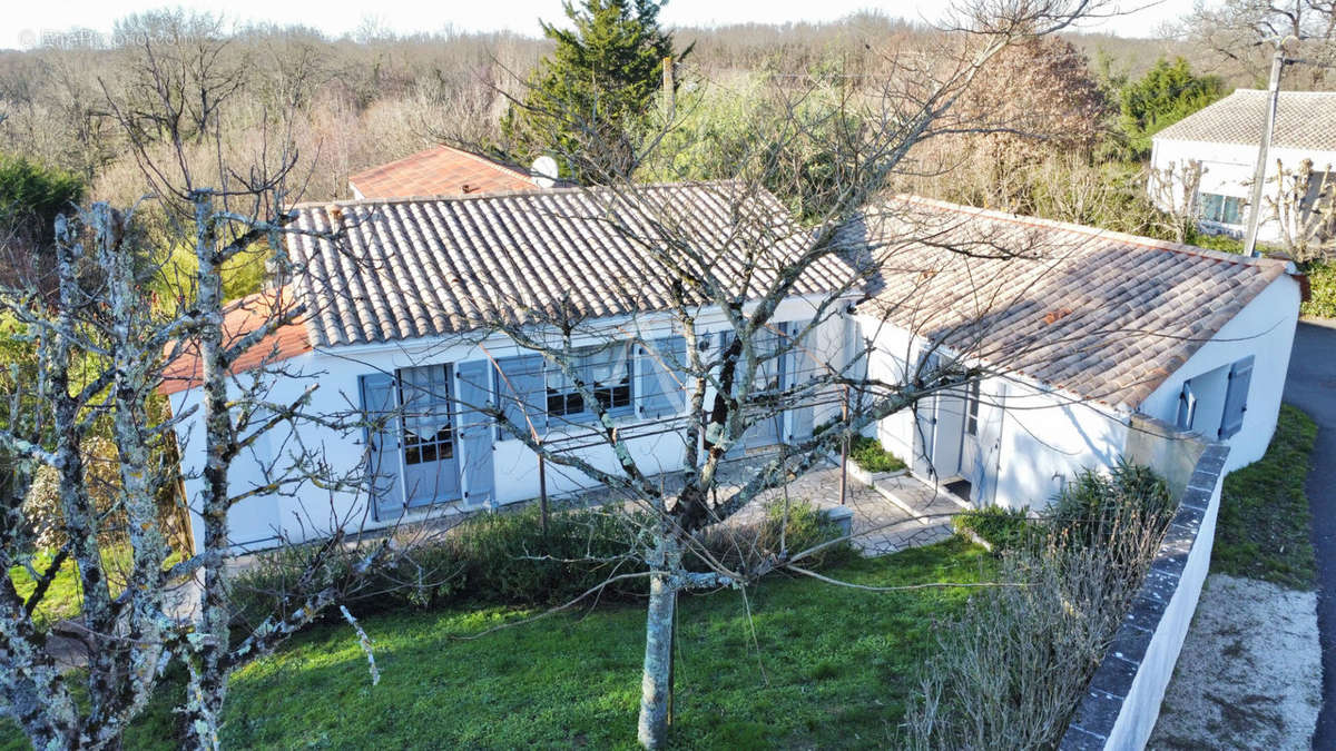 Maison à TALMONT-SAINT-HILAIRE