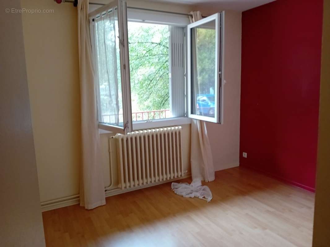 chambre deux - Appartement à CAHORS