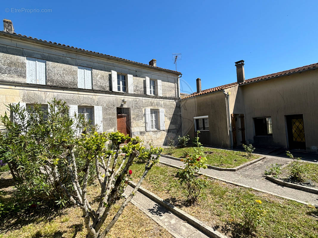 Maison à SAINT-LEGER