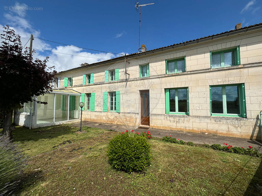 Maison à GEMOZAC