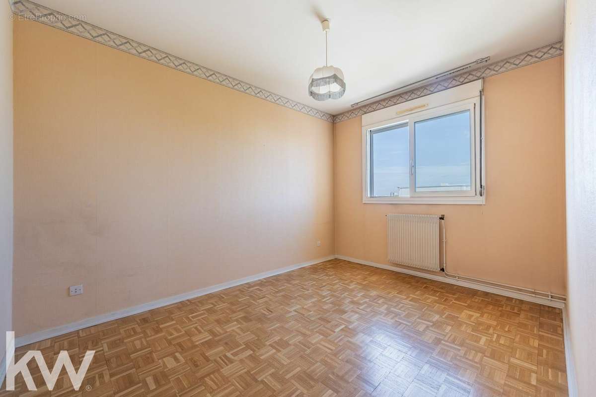 Appartement à LYON-8E