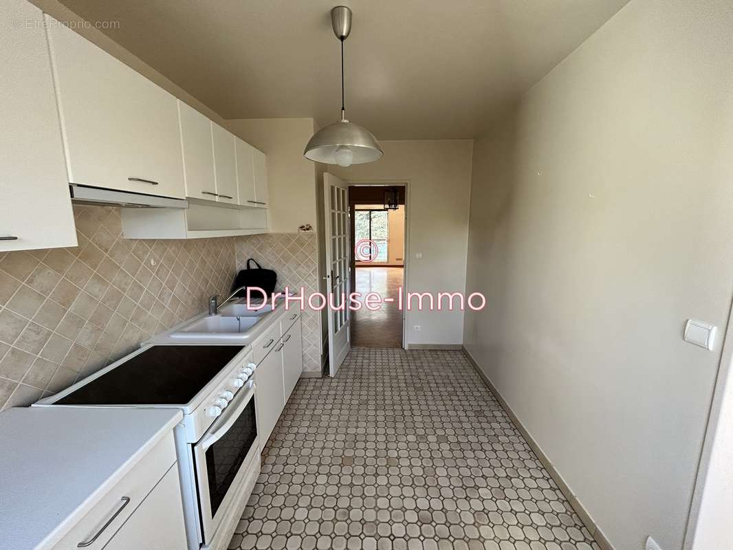 Appartement à LYON-9E