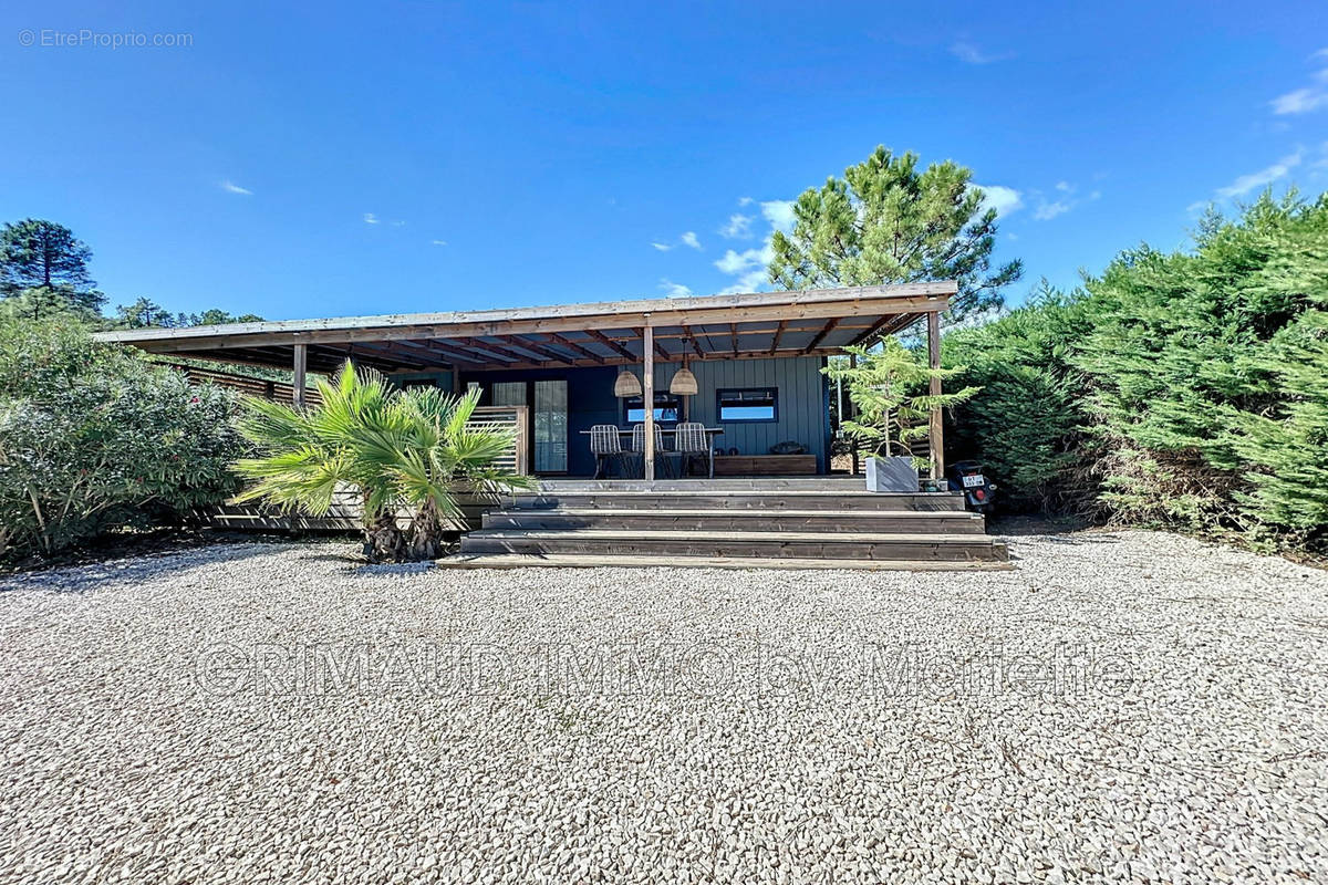 Maison à LA GARDE-FREINET