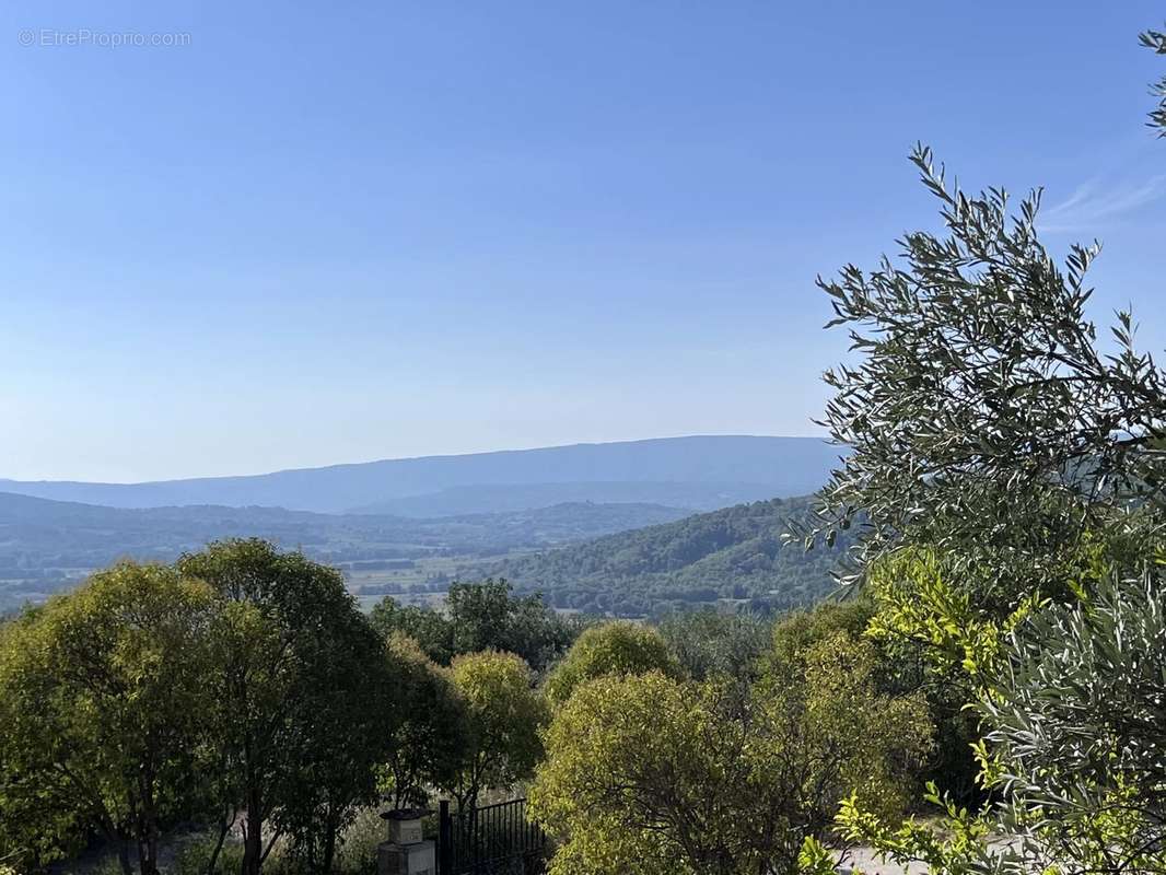 Maison à GORDES