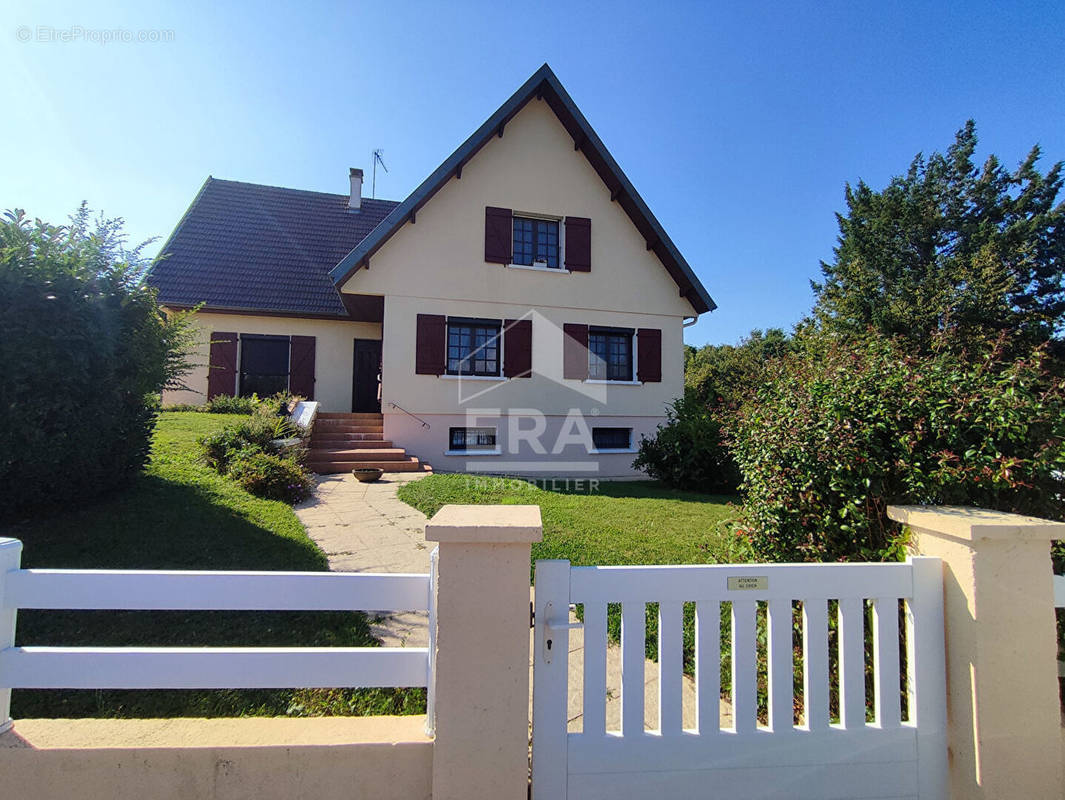 Maison à FOUCHERANS