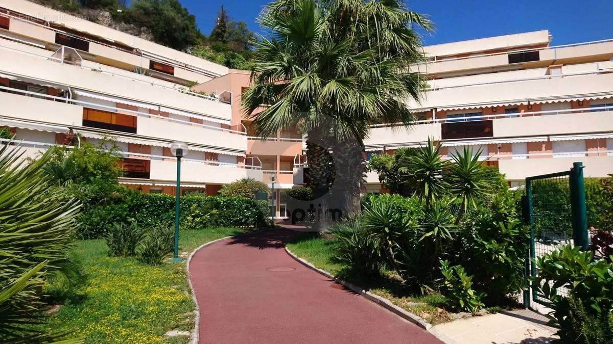 Appartement à ROQUEBRUNE-CAP-MARTIN