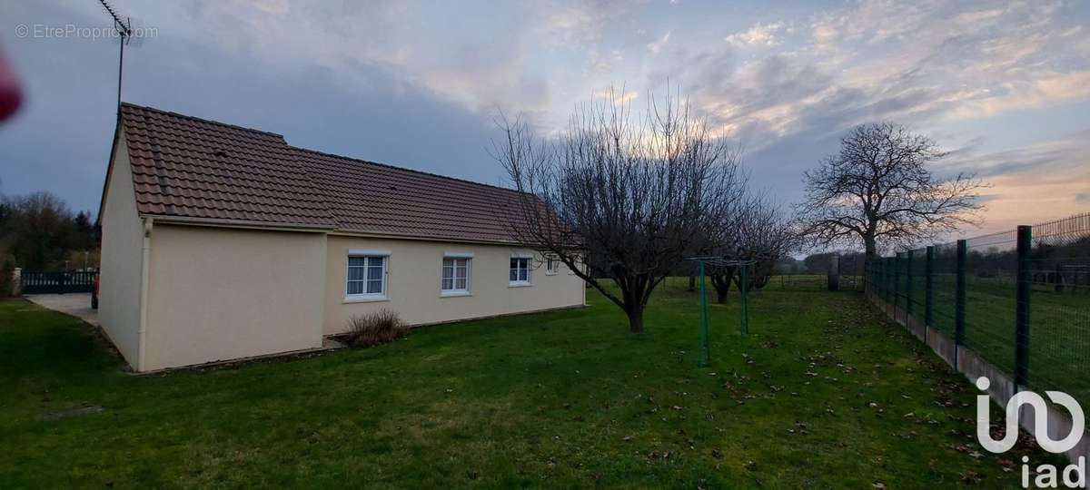 Photo 2 - Maison à DOMATS