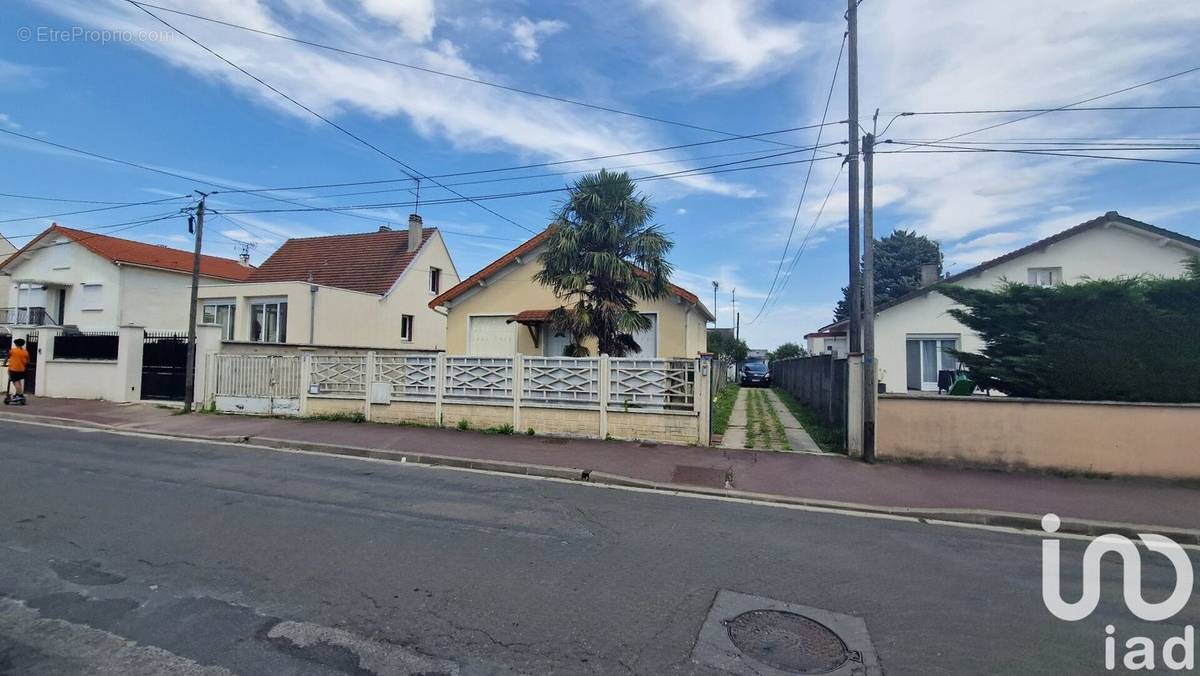 Photo 1 - Maison à TREMBLAY-EN-FRANCE