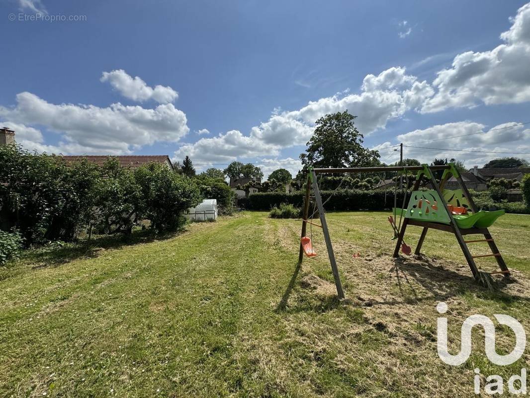 Photo 1 - Terrain à LORREZ-LE-BOCAGE-PREAUX