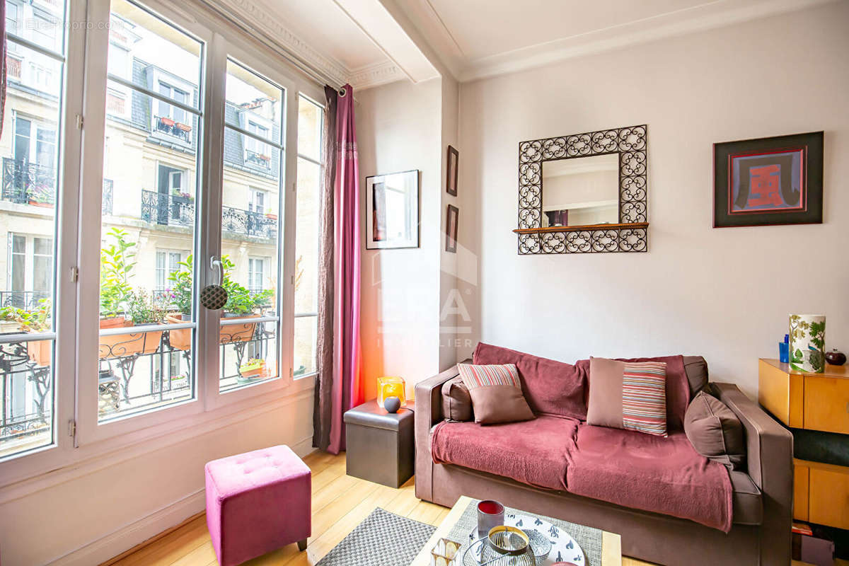 Appartement à PARIS-12E