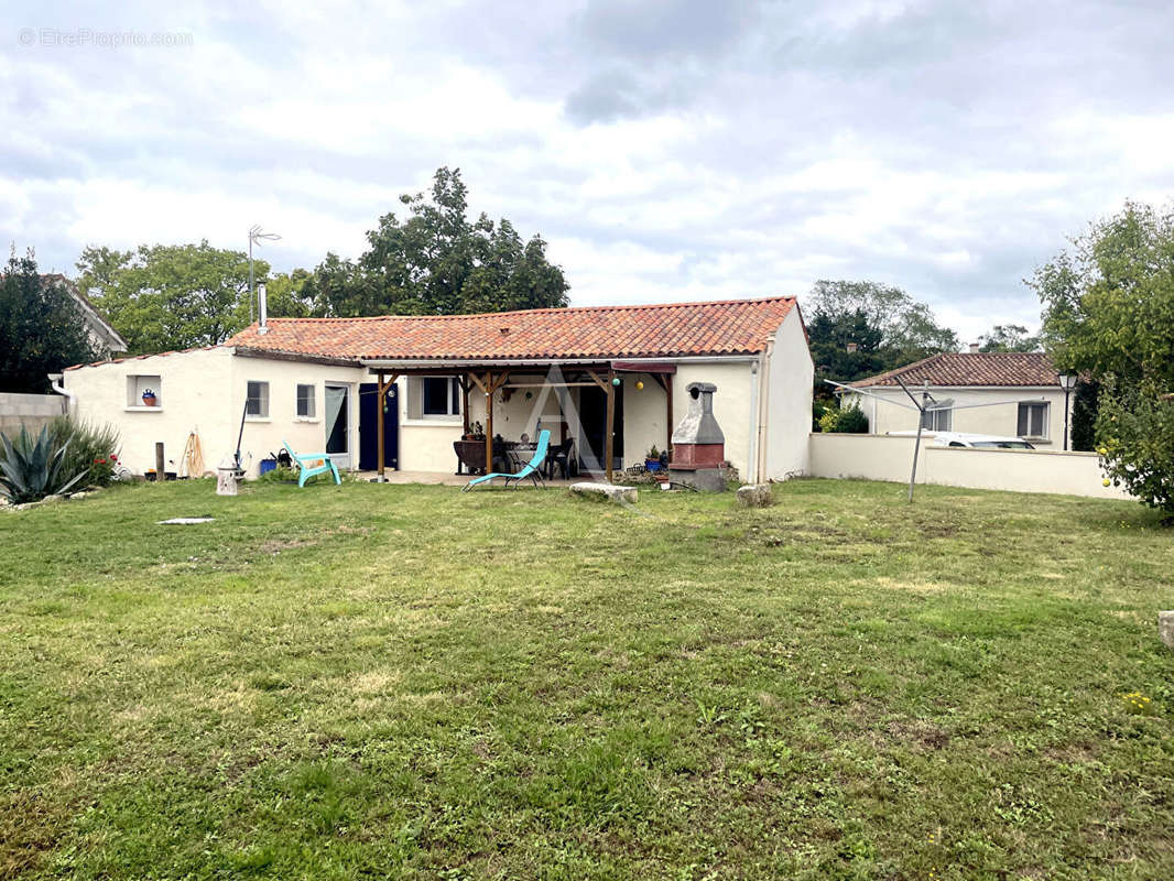 Maison à SAINT-CYR-EN-TALMONDAIS