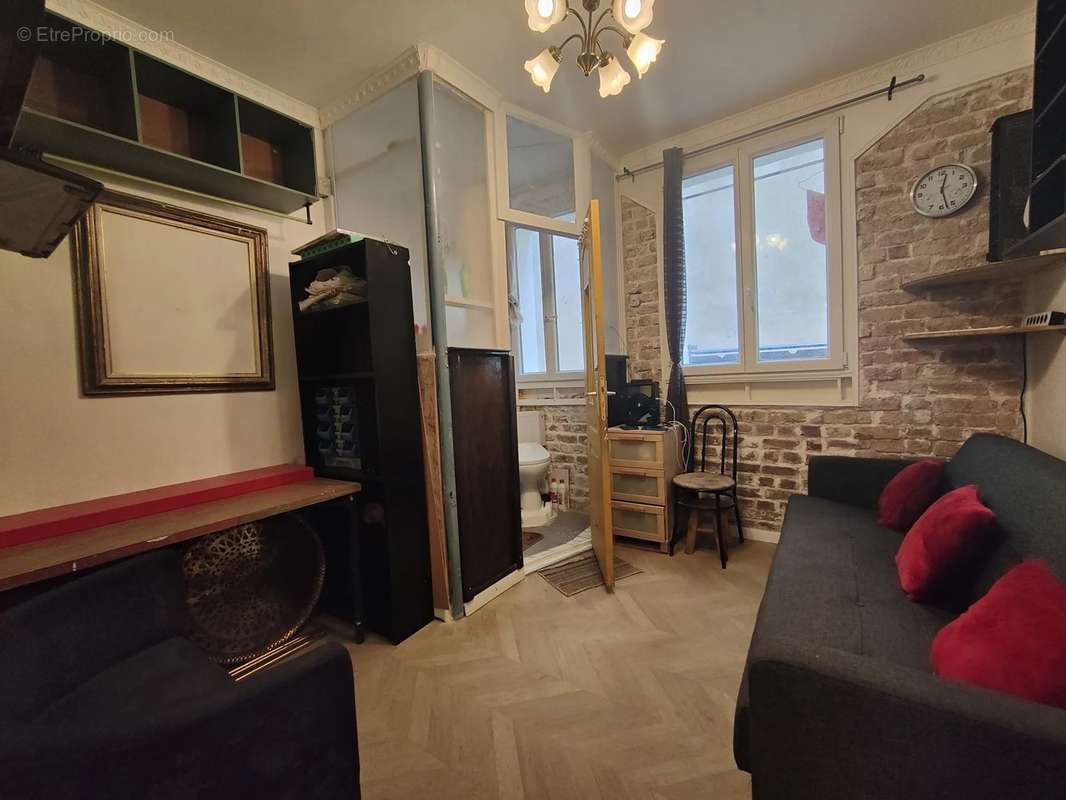 Appartement à PARIS-17E