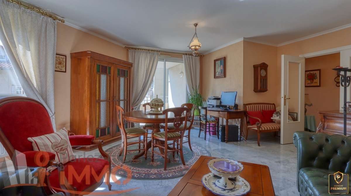 Appartement à SAINT-ETIENNE