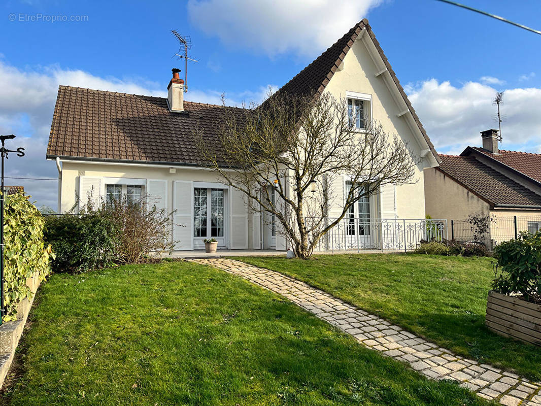 Maison à SULLY-SUR-LOIRE