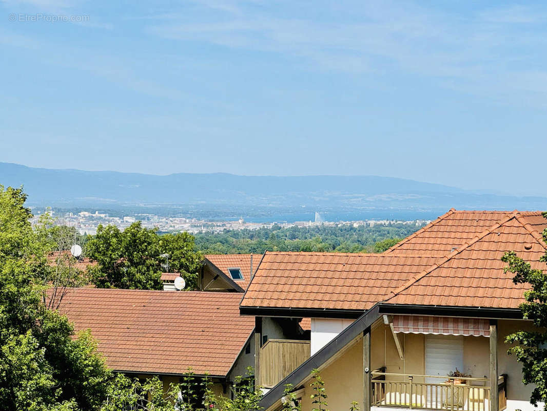 vue sdb - Appartement à ARCHAMPS