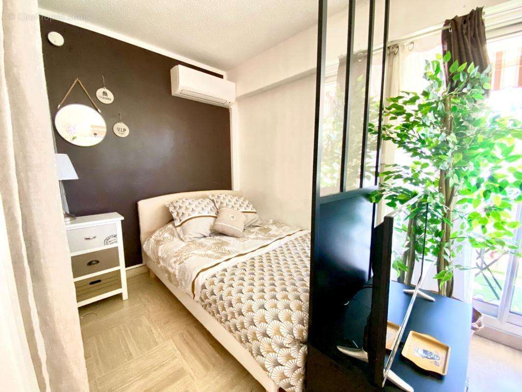 Appartement à VILLENEUVE-LOUBET