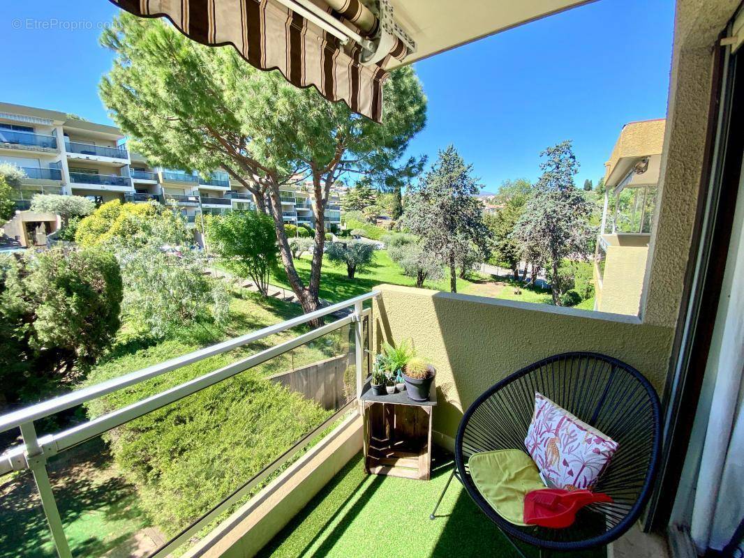 Appartement à VILLENEUVE-LOUBET