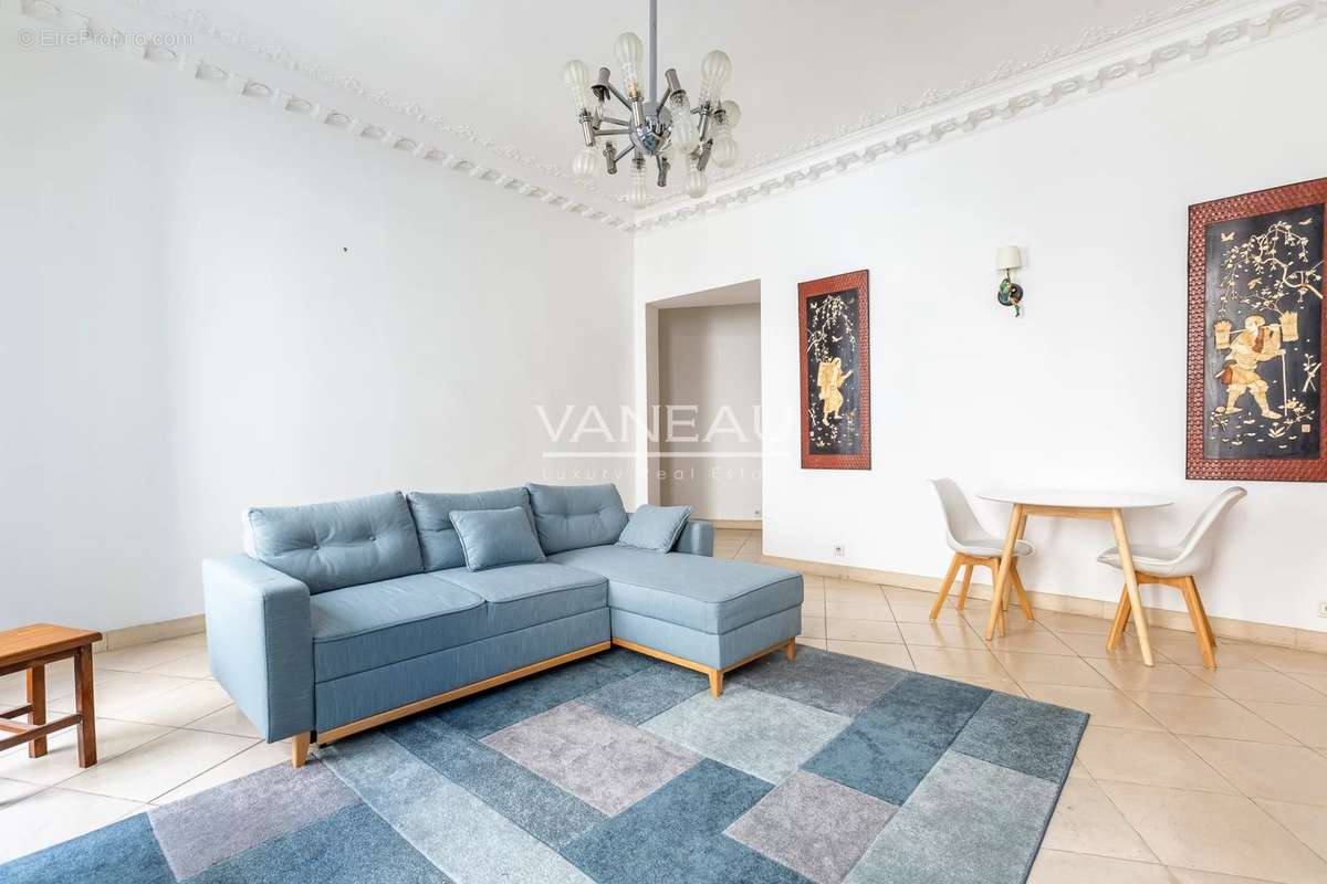 Appartement à PARIS-9E