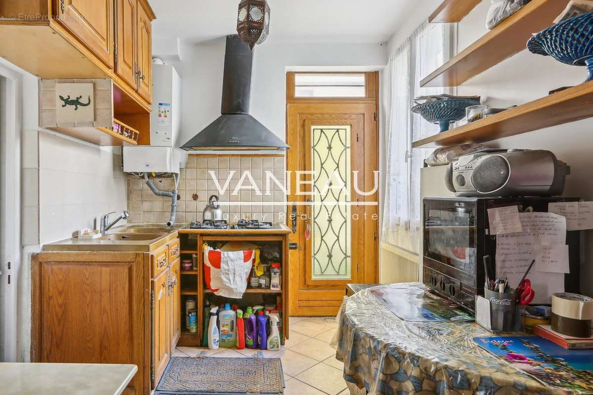 Appartement à PARIS-10E