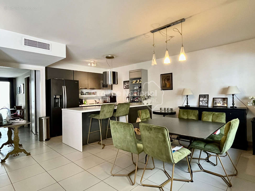 Appartement à VILLENEUVE-LES-AVIGNON