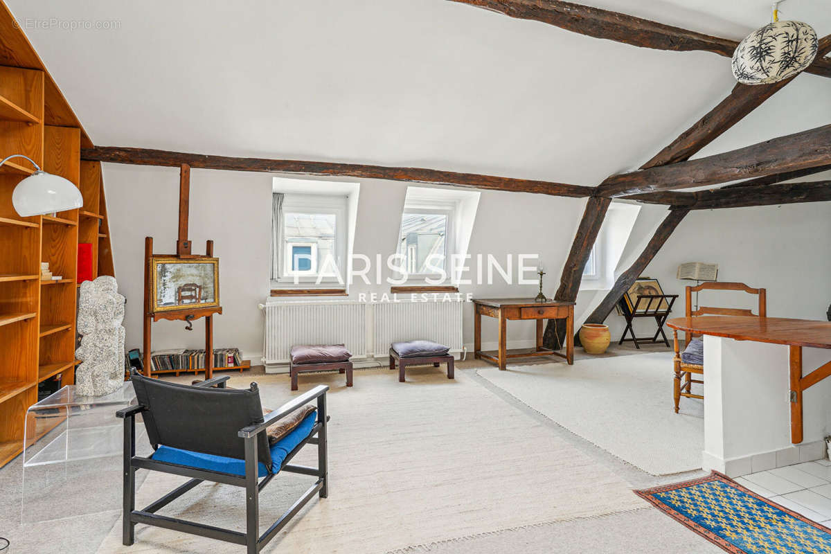 Appartement à PARIS-2E