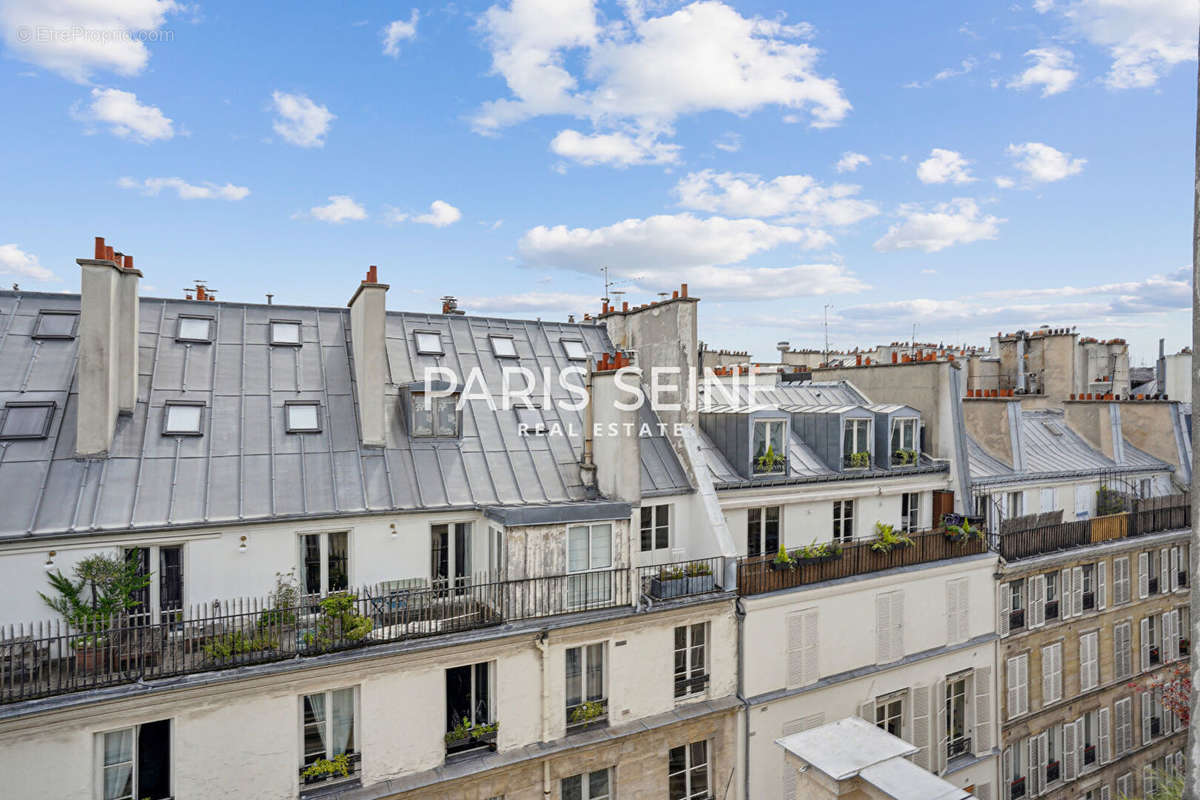 Appartement à PARIS-2E