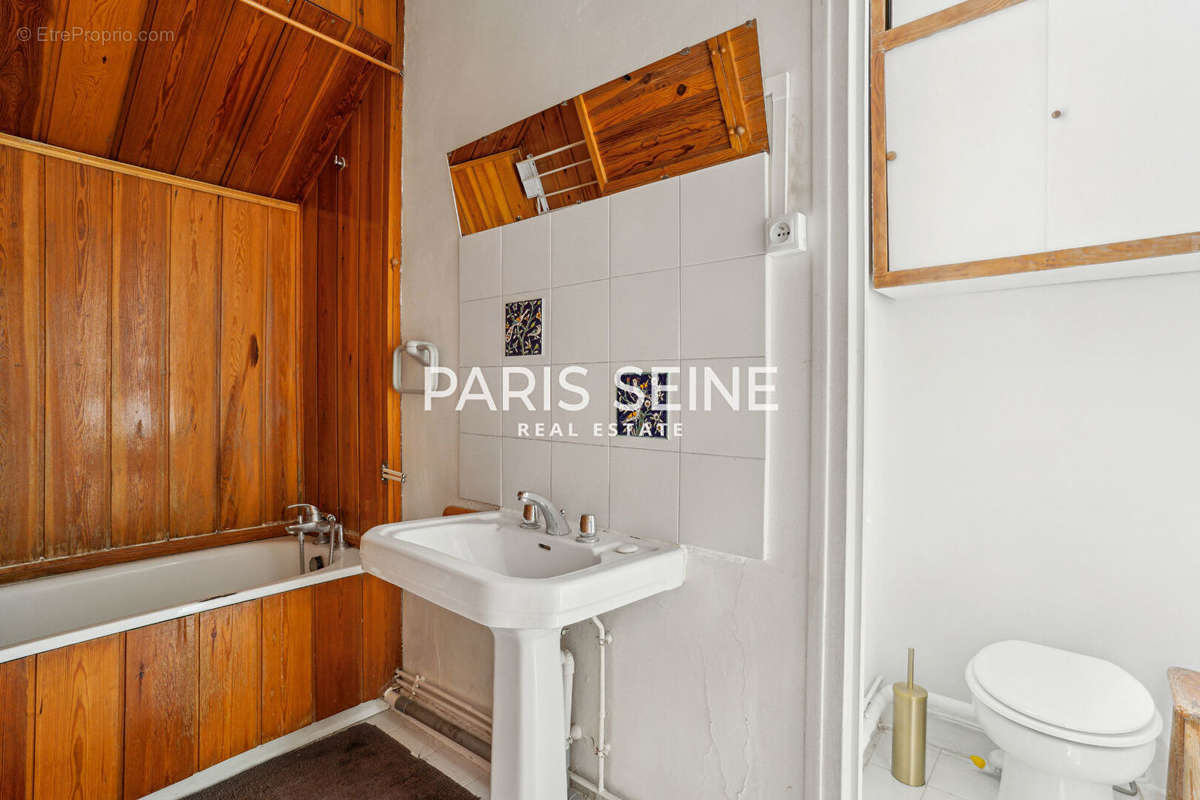 Appartement à PARIS-2E