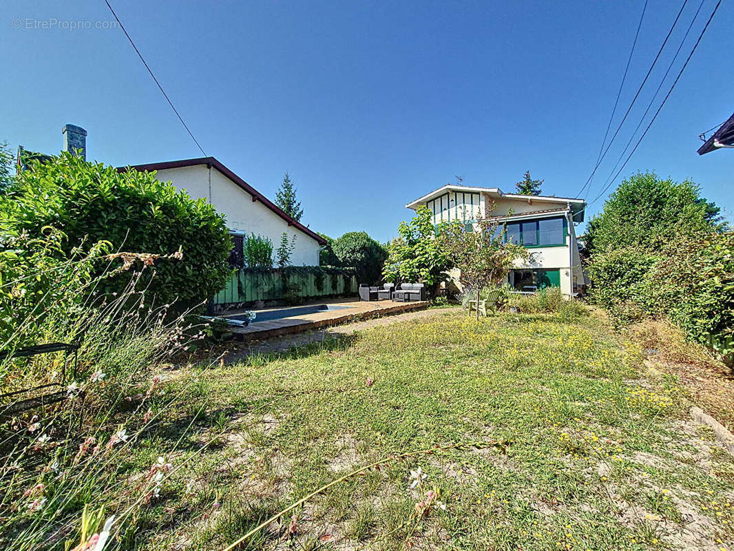 Maison à PESSAC