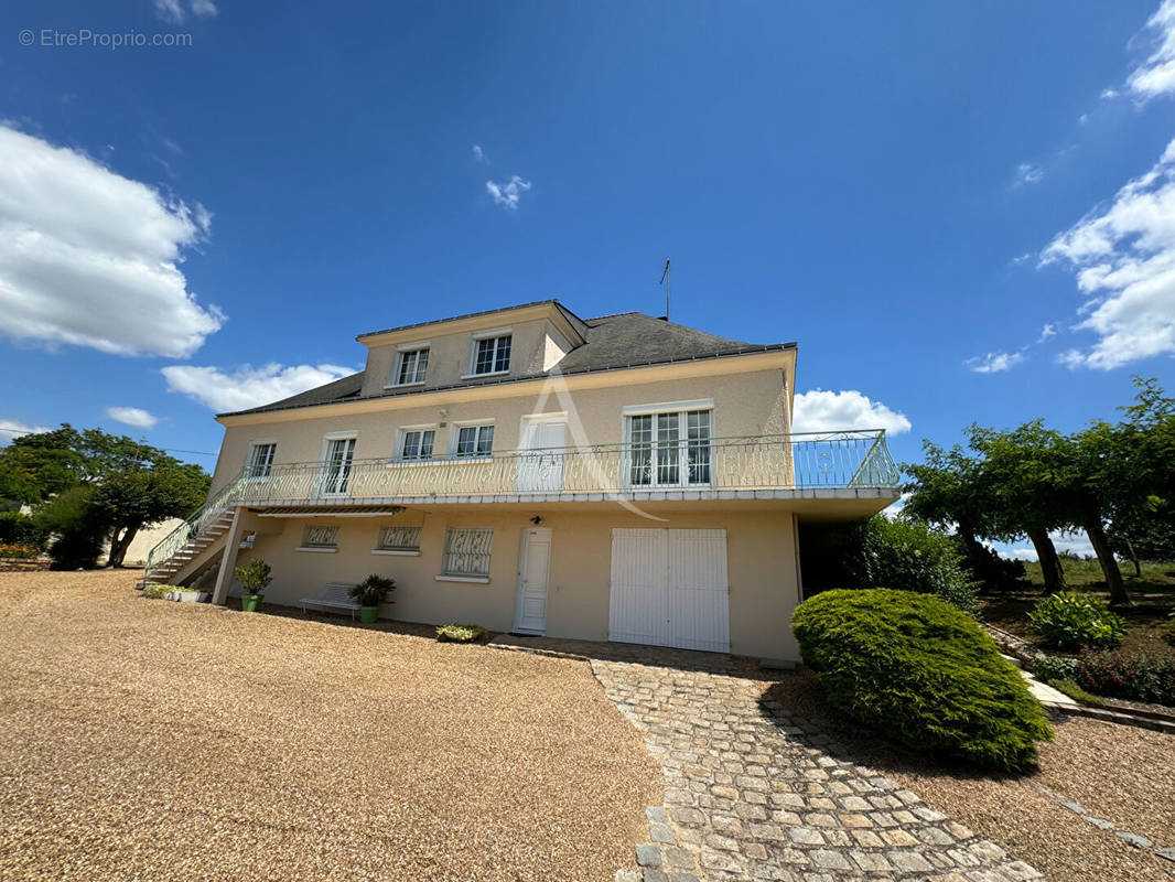 Maison à BRIOLLAY