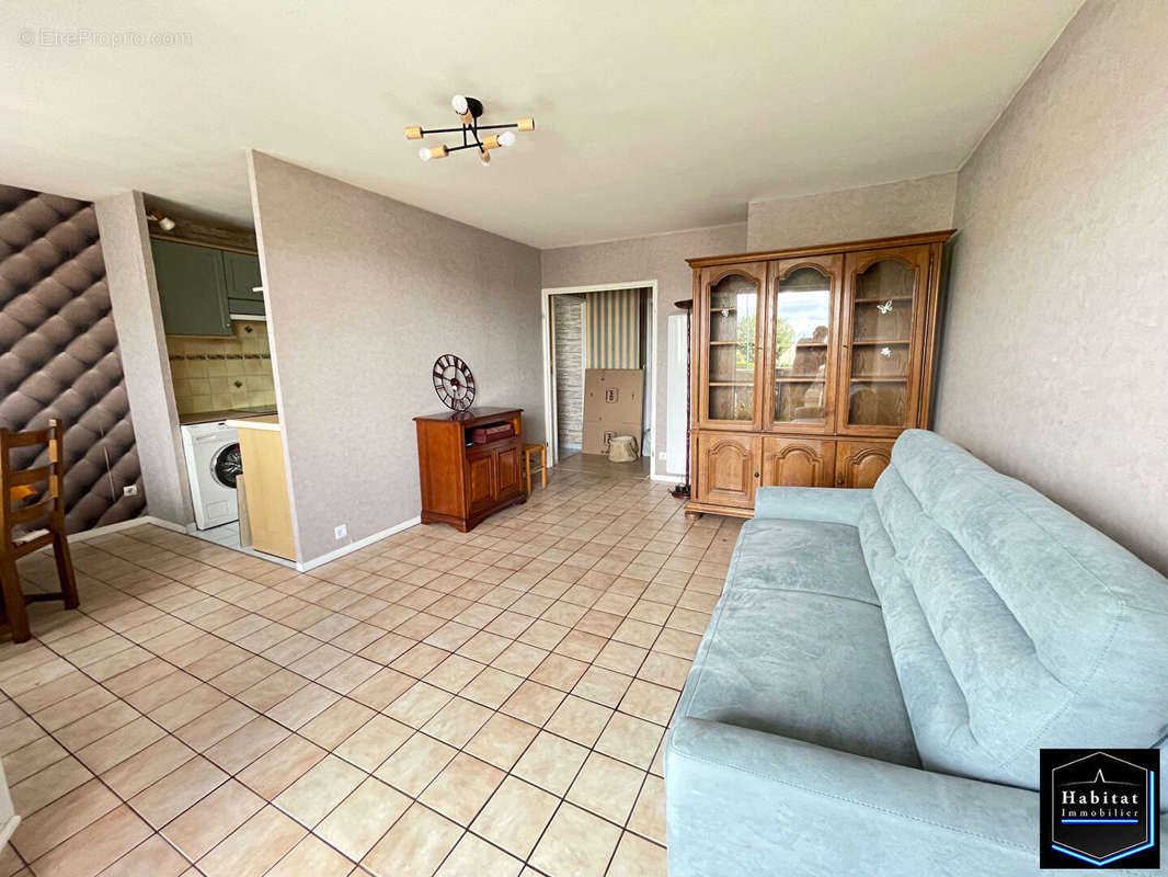 Appartement à LE PLESSIS-BELLEVILLE