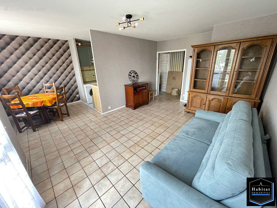 Appartement à LE PLESSIS-BELLEVILLE