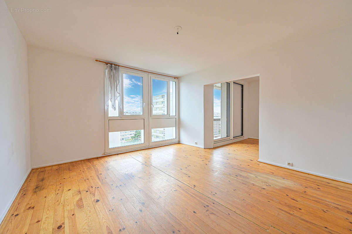 Appartement à PARIS-20E