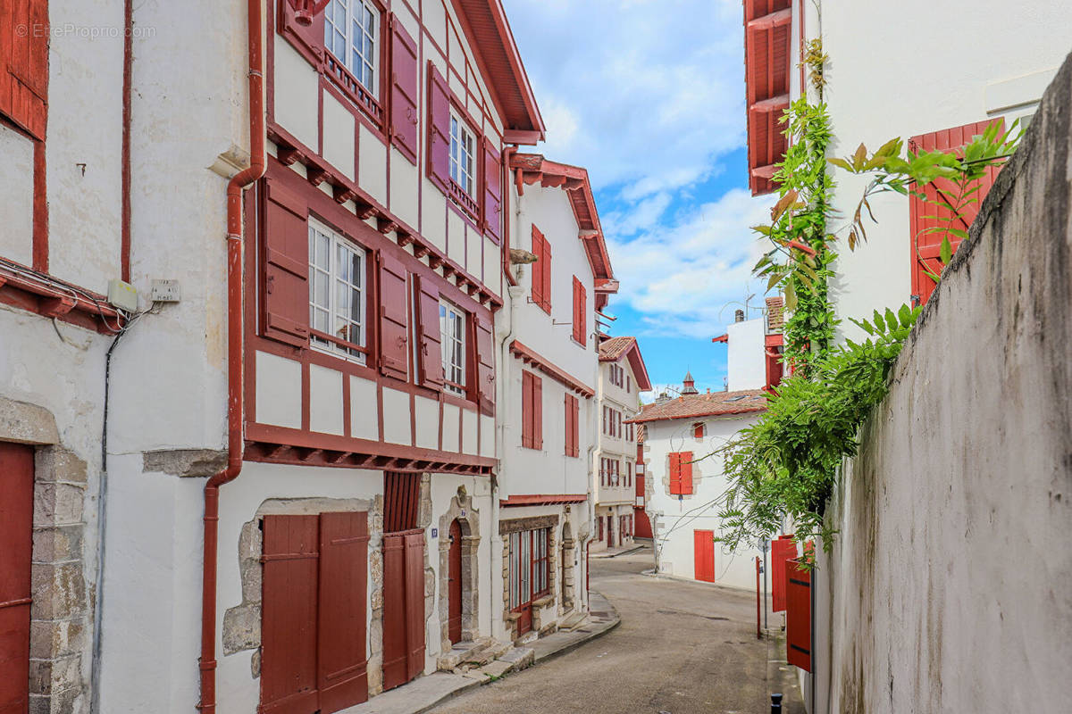 Maison à CIBOURE