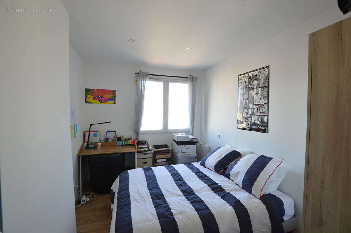 Appartement à MARSEILLE-5E