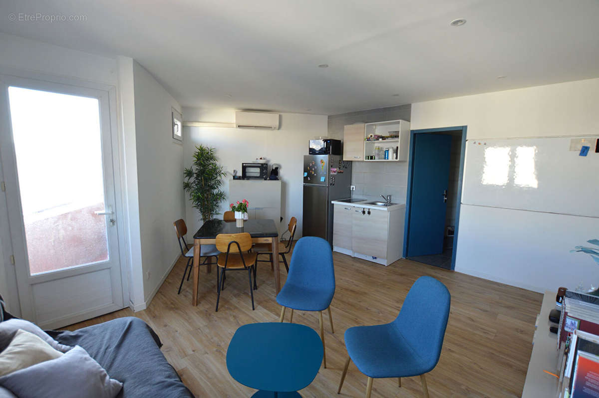 Appartement à MARSEILLE-5E