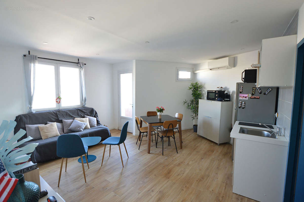 Appartement à MARSEILLE-5E