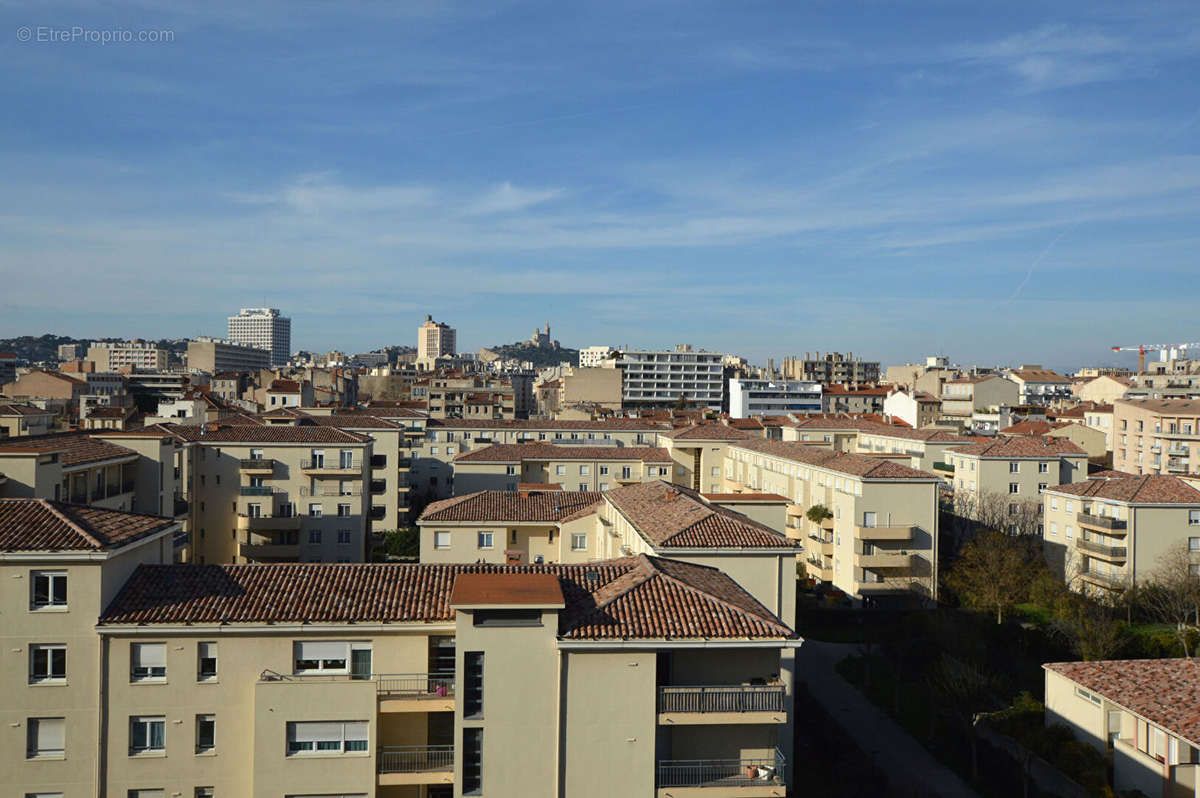 Appartement à MARSEILLE-5E