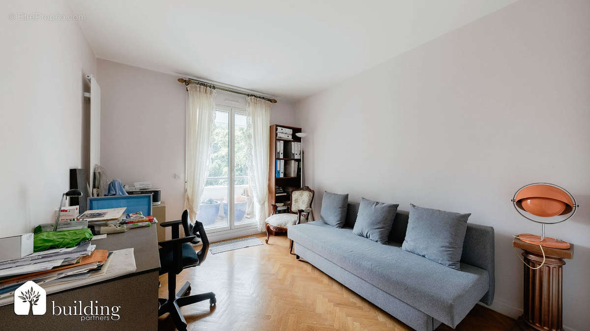 Appartement à LEVALLOIS-PERRET