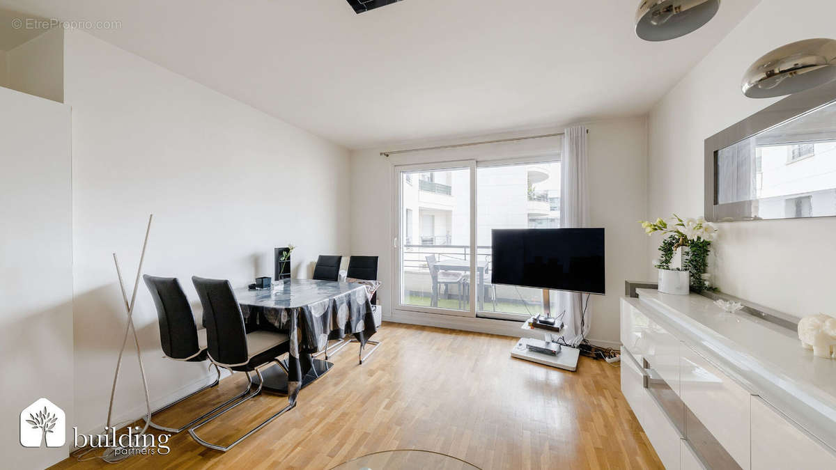 Appartement à LEVALLOIS-PERRET