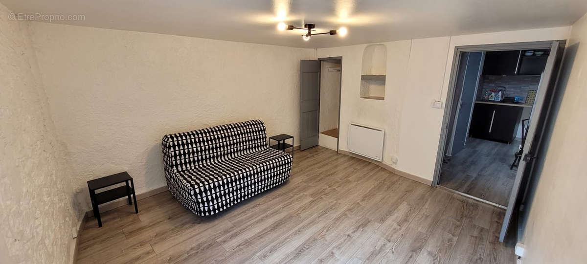 Appartement à SAINT-MAXIMIN-LA-SAINTE-BAUME