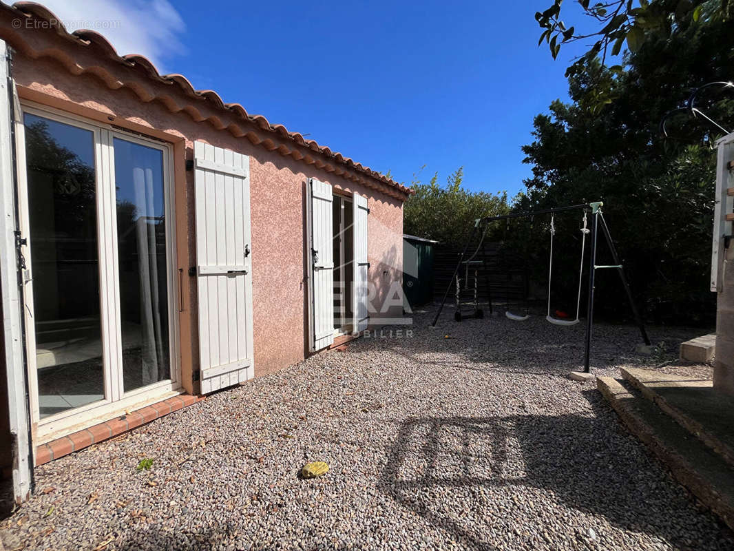 Maison à BAGES