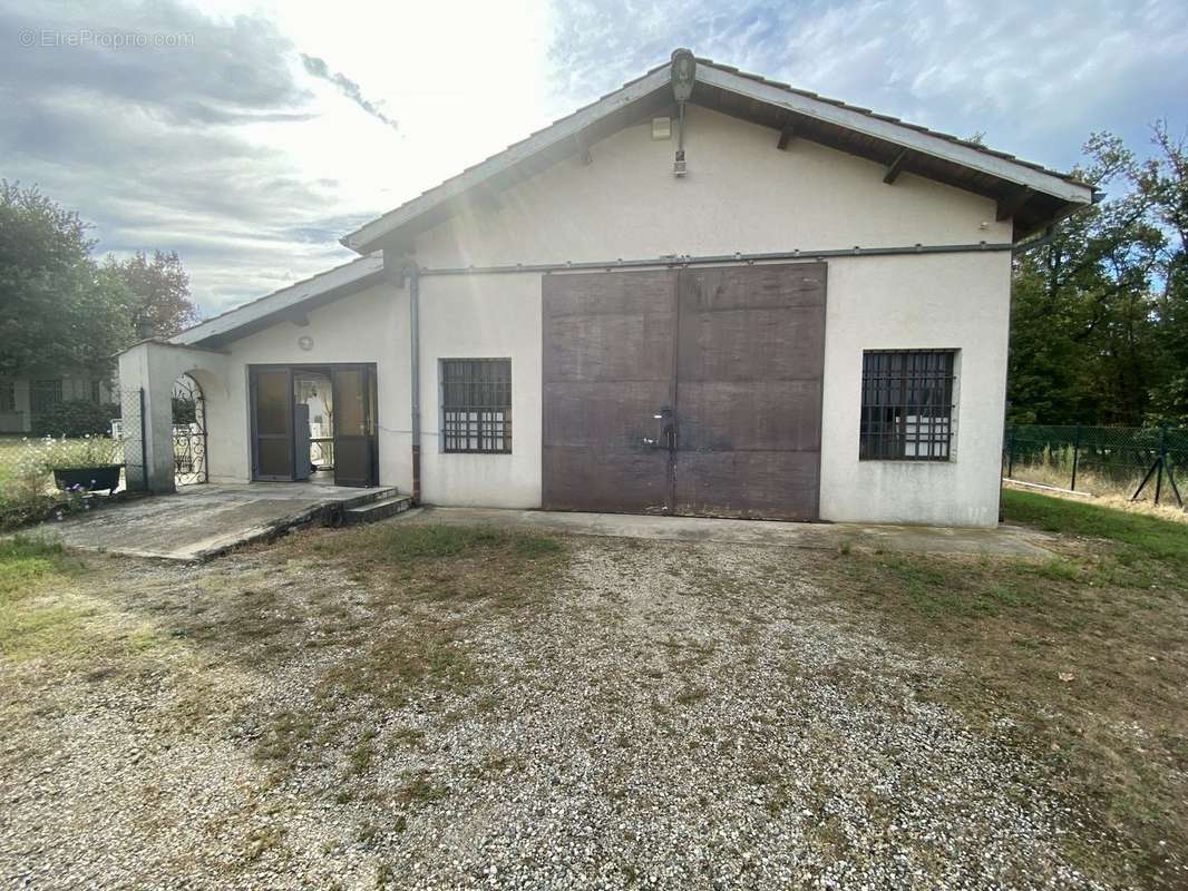 Maison à CHATEAUNEUF-SUR-ISERE