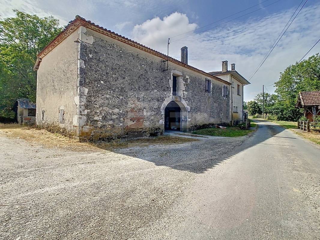 Maison à TOURNON-D&#039;AGENAIS