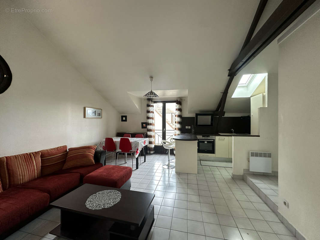 Appartement à CARRIERES-SOUS-POISSY