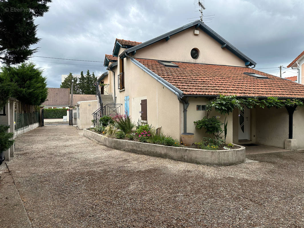 Appartement à CARRIERES-SOUS-POISSY