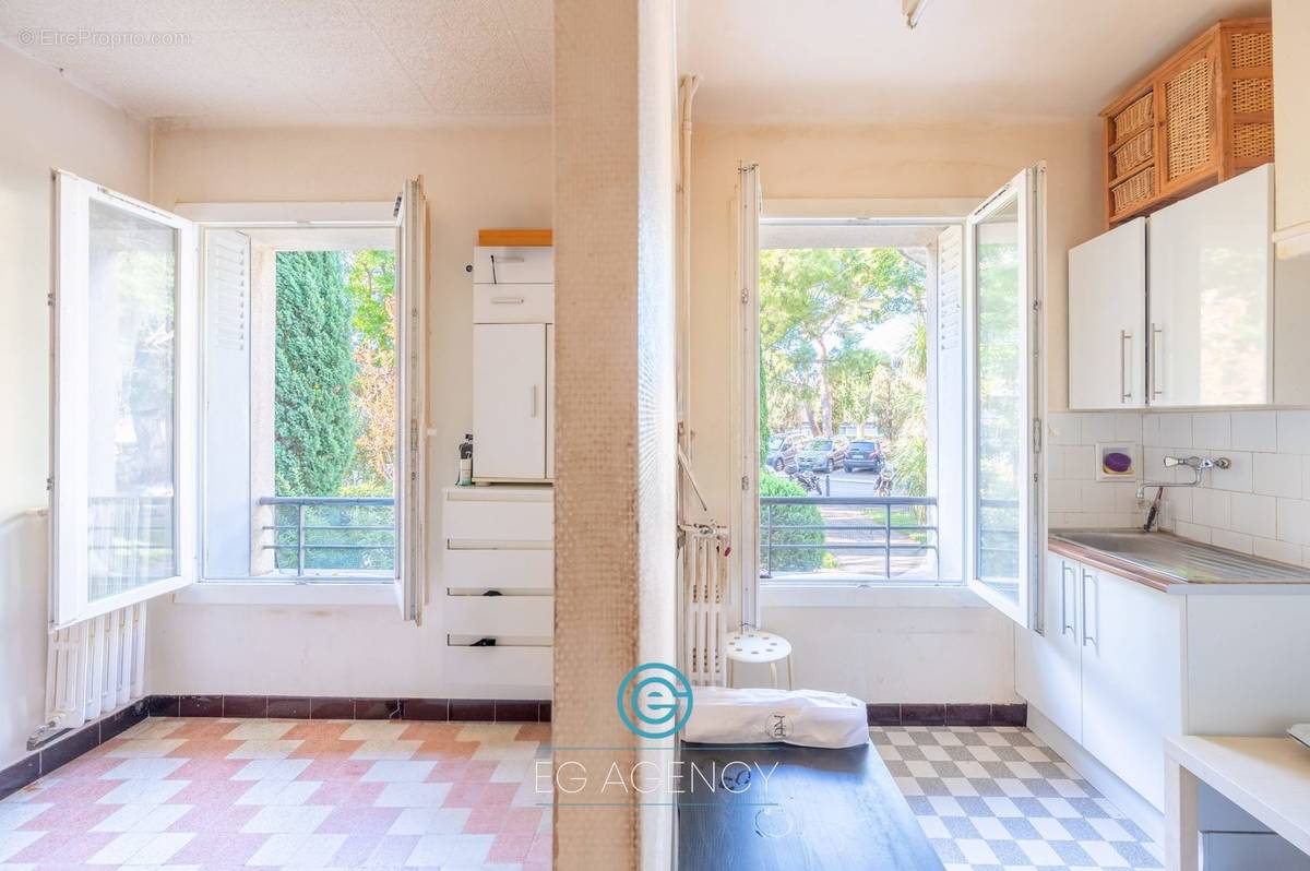 Appartement à MARSEILLE-9E