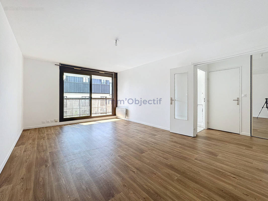 Appartement à PARIS-12E