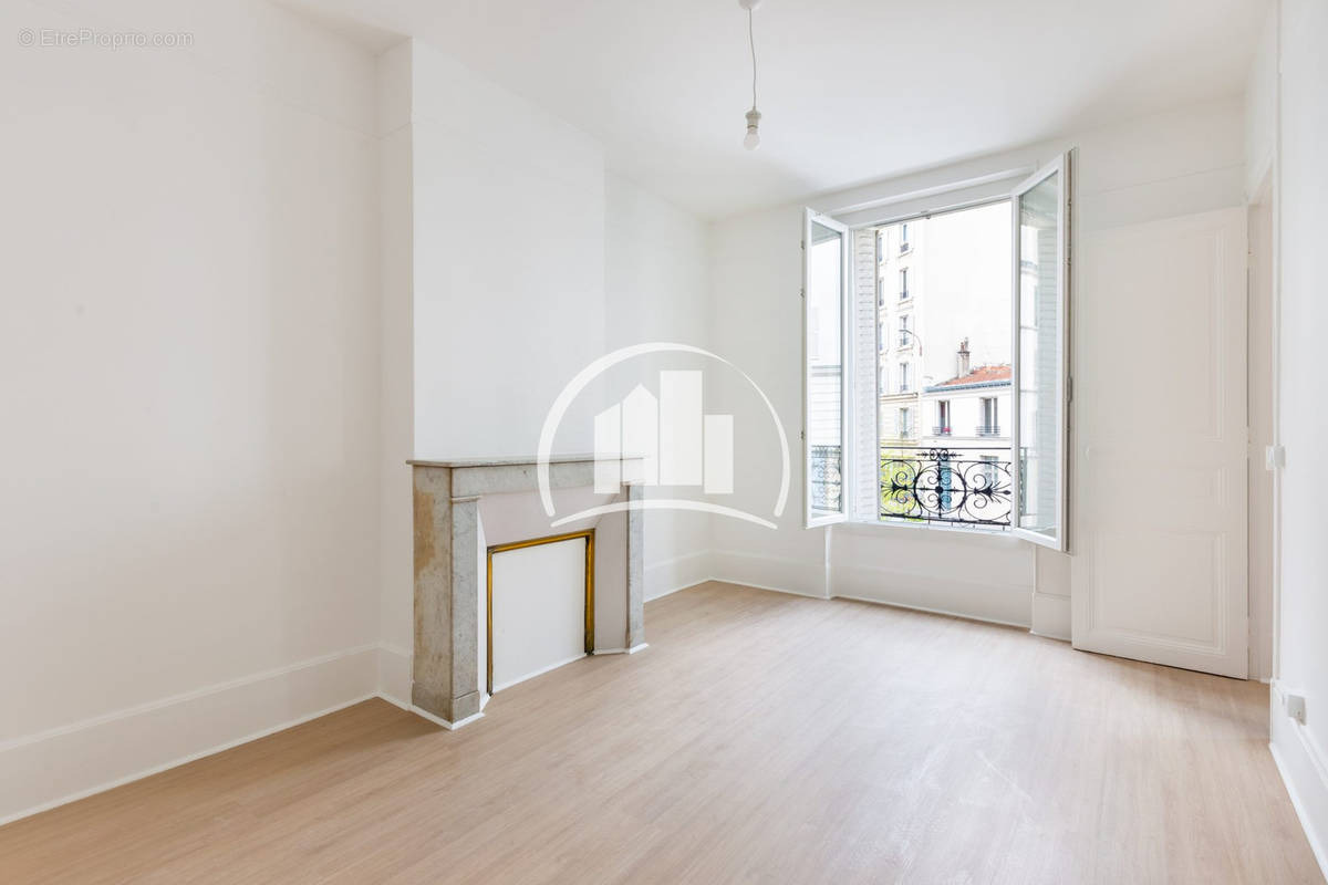 Appartement à PARIS-12E