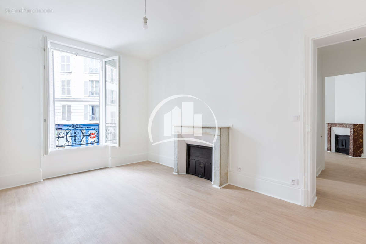 Appartement à PARIS-12E